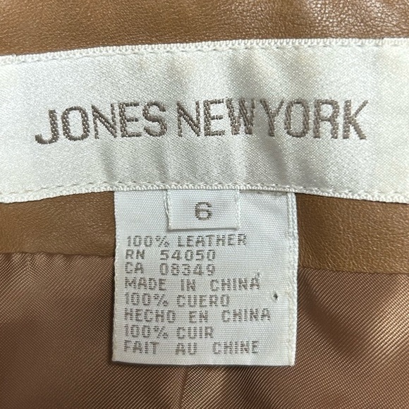 Jones New York Jacket Brown 100% Leather Collared Buttons Pockets Lined Size 6 - Picture 8 of 8